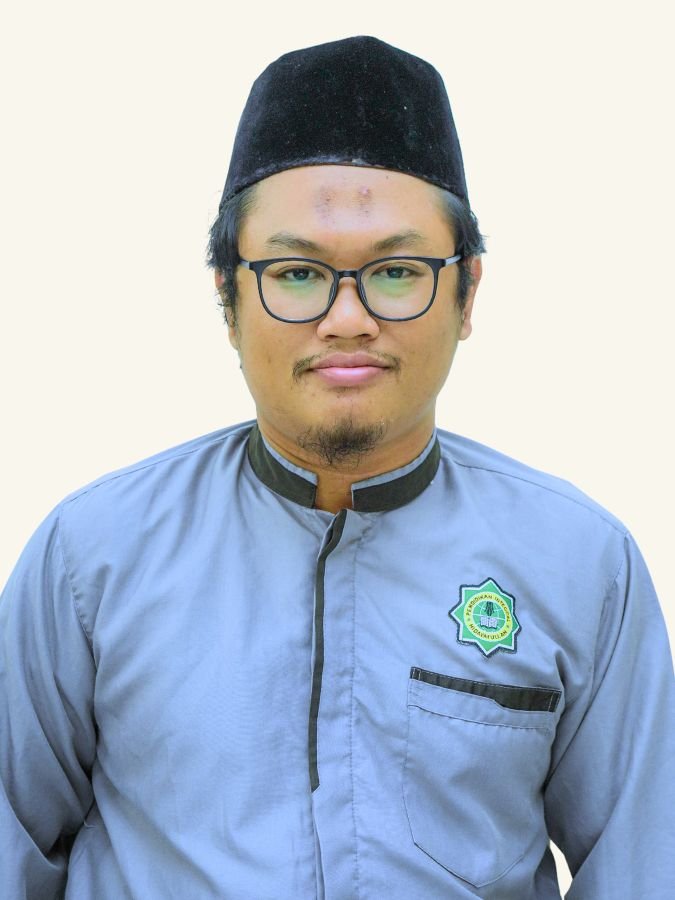 Ust. Satria Bonang Ciptoning Jati, S.Sn. - Kepala Pengasuh - Pesantren Hidayatullah Yogyakarta